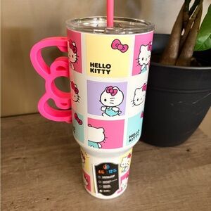 NWT Hello Kitty Pastel Panel Tumbler with Pink Bow Handle 40oz